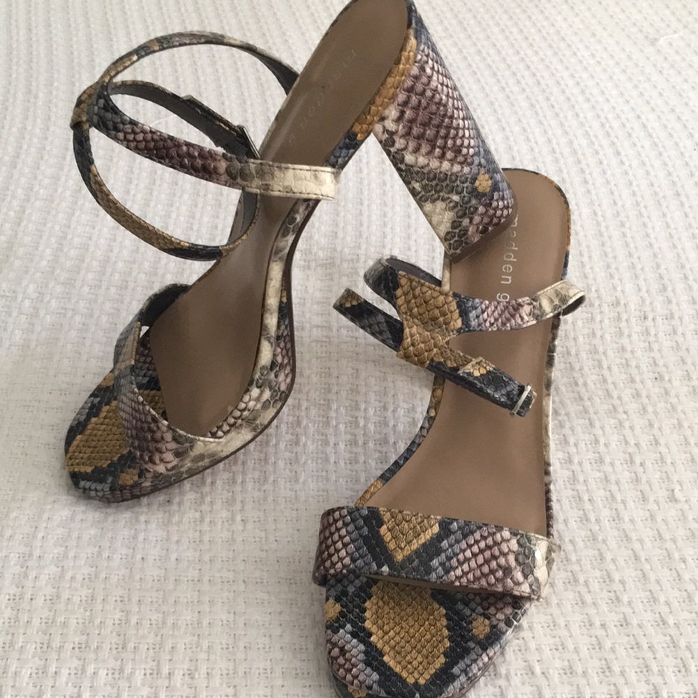 Madden Girl Snake Print Block Heels 10M Platform Dancer Sandals